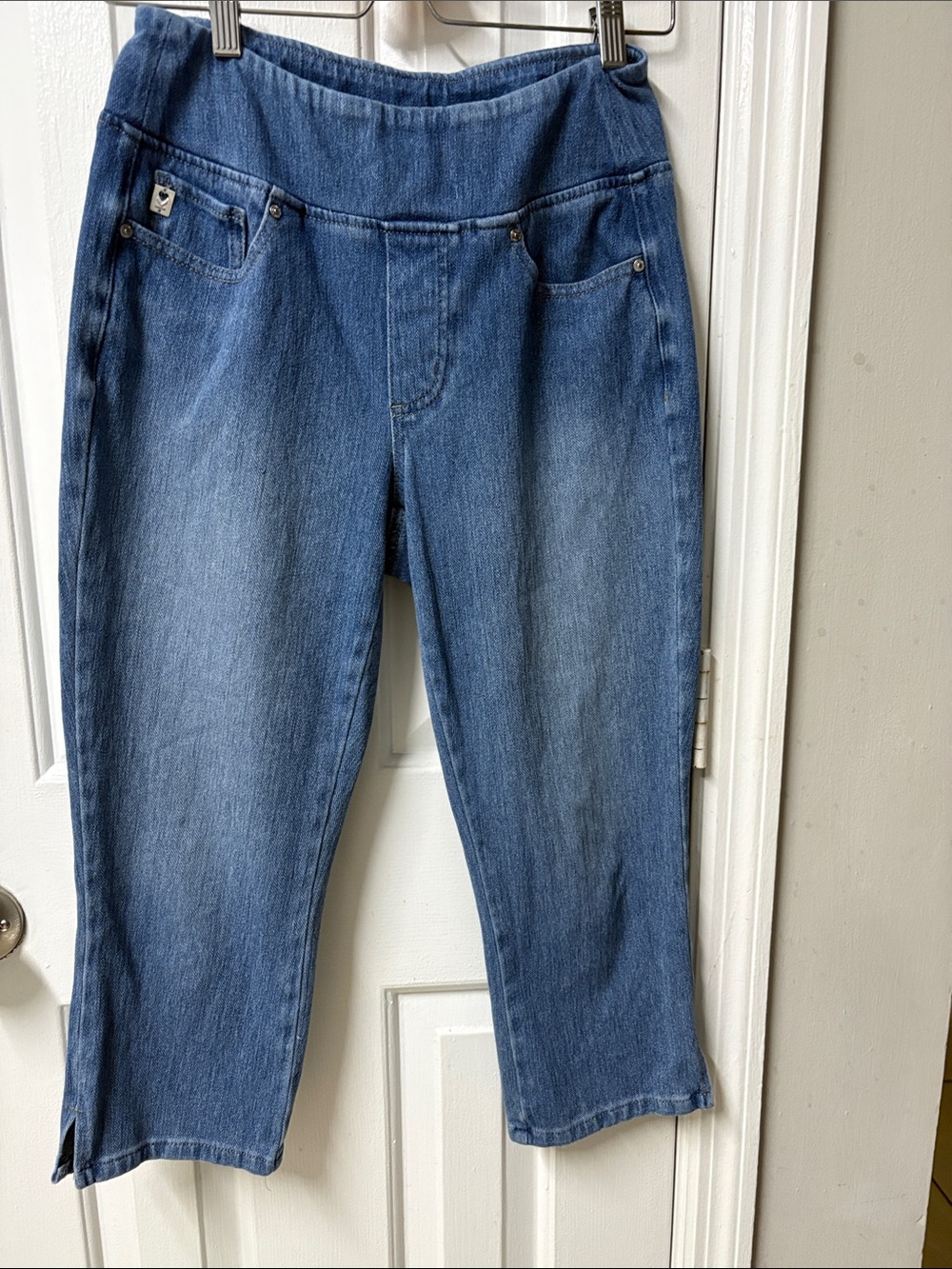 belle by Kim Gravel Flexible Cropped/Skinny Stretch Pull On Folded Cuffs Size 4